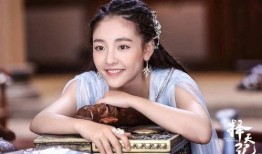 馆熟女在线观看剧情,一场跨越年龄的激情邂逅