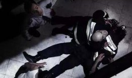 丧尸出笼3在线观看,末世重生，生死较量