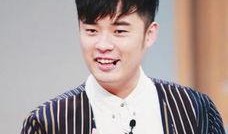 陈赫爆料林更新玩具视频,明星的童年也这么有趣？